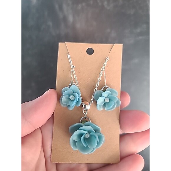 Blue Floral Polymer Clay Jewelry Set, NEW - Picture 3 of 10